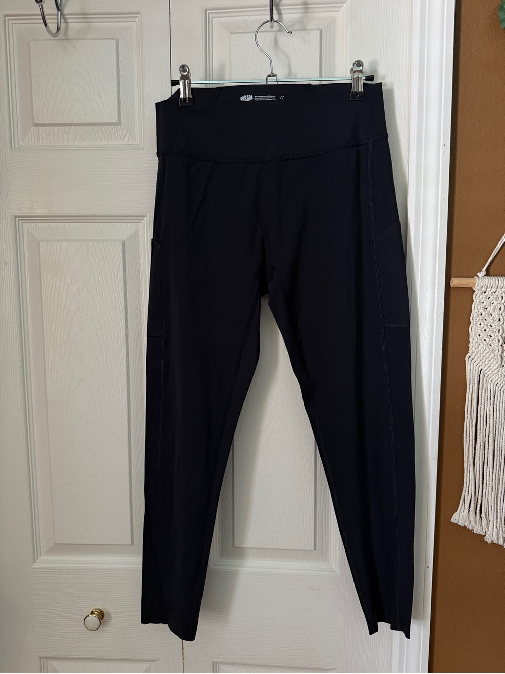 Parade Sustainably Made Flex Sport Black Leggings With Pockets Raw Hem / Size L